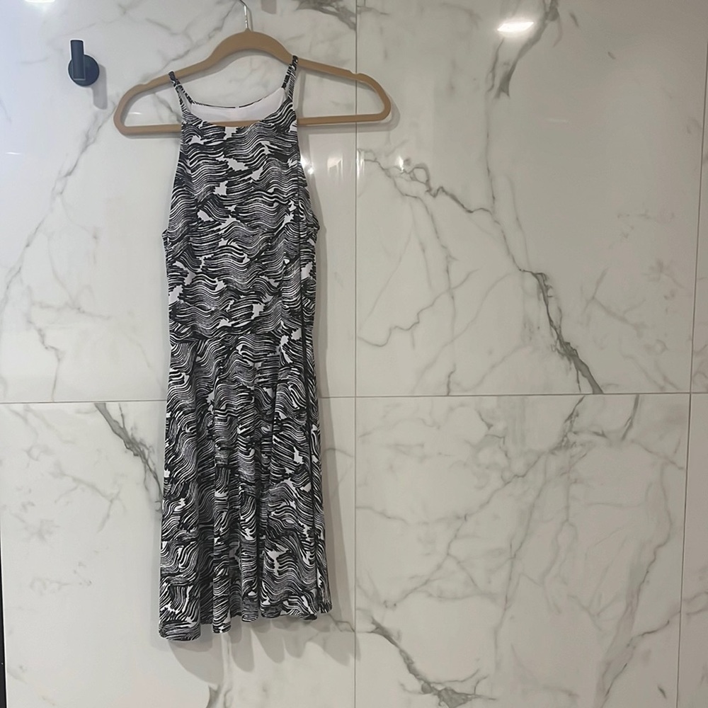 Medium high neck black and white comfy stretchy material dress